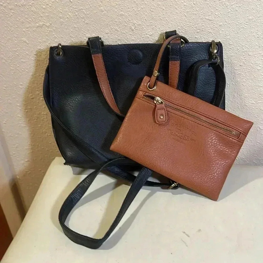 BASS leather purse - Picture 2 of 5